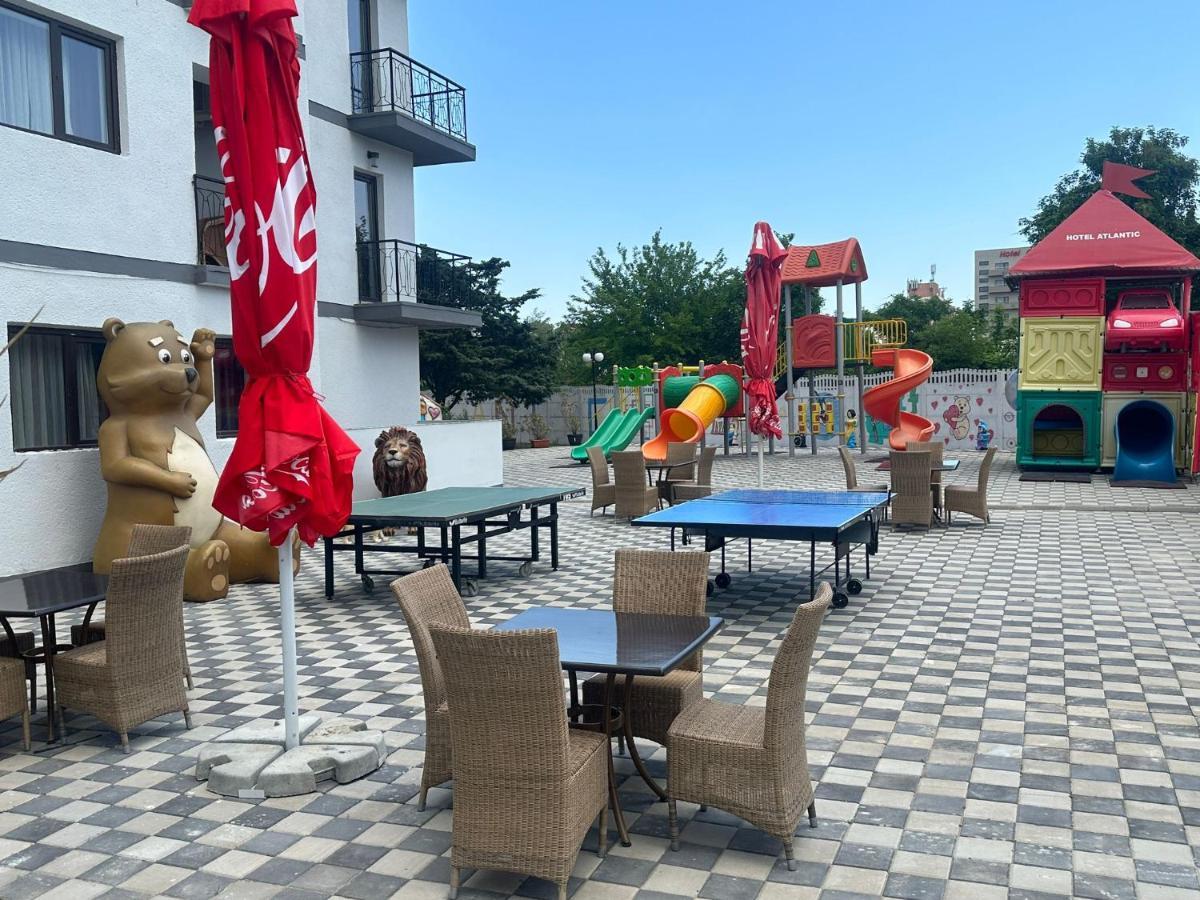Hotel Atlantic 科斯蒂内什蒂 外观 照片
